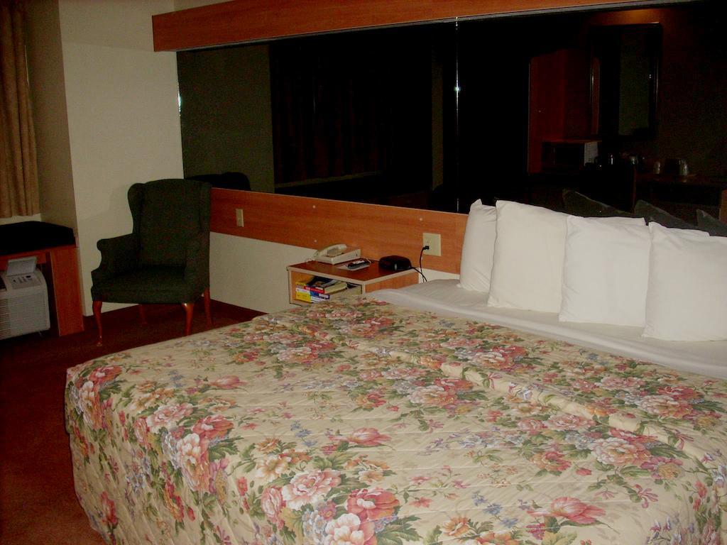 Western Skies Inn & Suites Los Lunas Exteriér fotografie